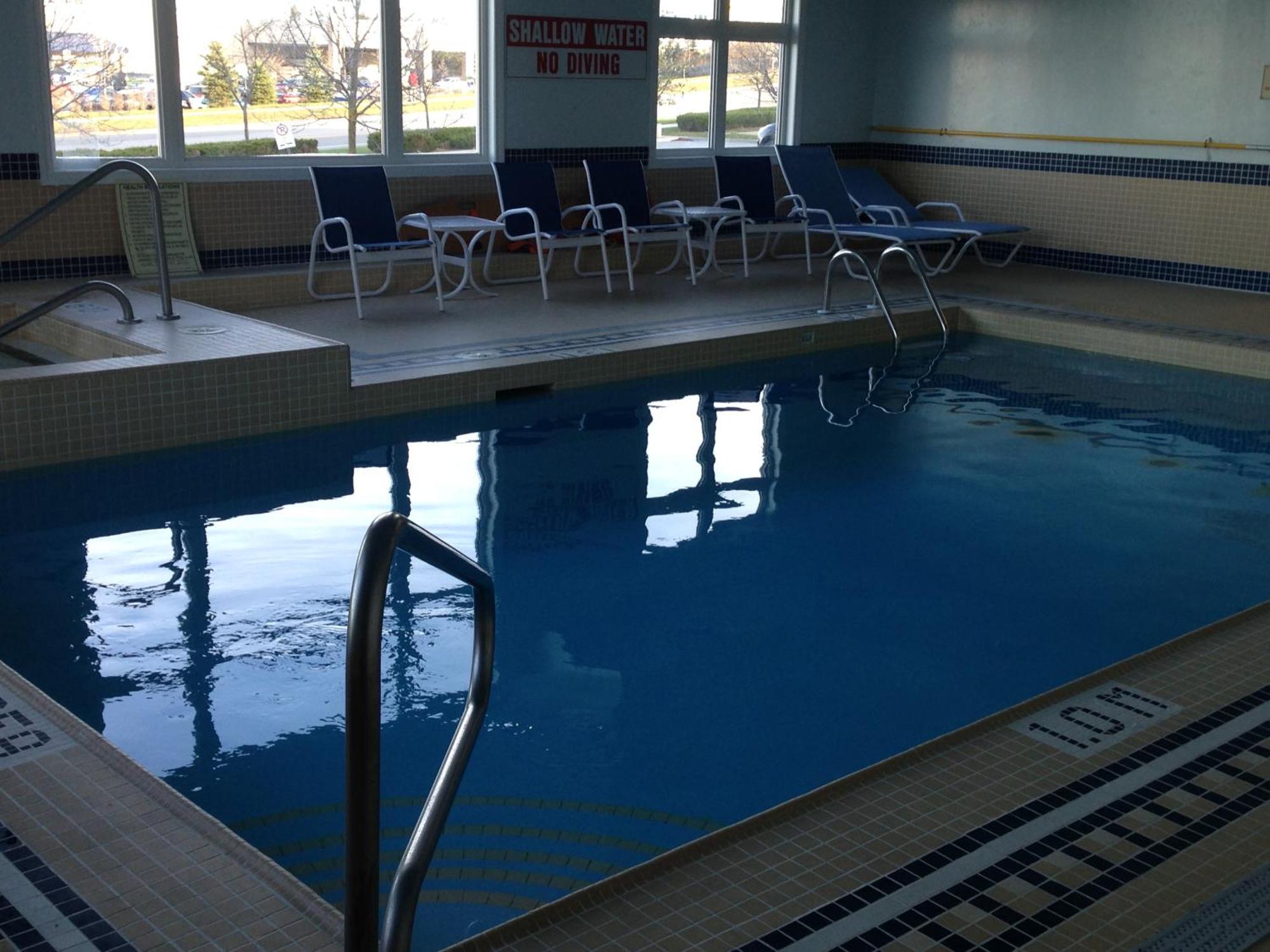 Four Points By Sheraton Barrie Exteriér fotografie