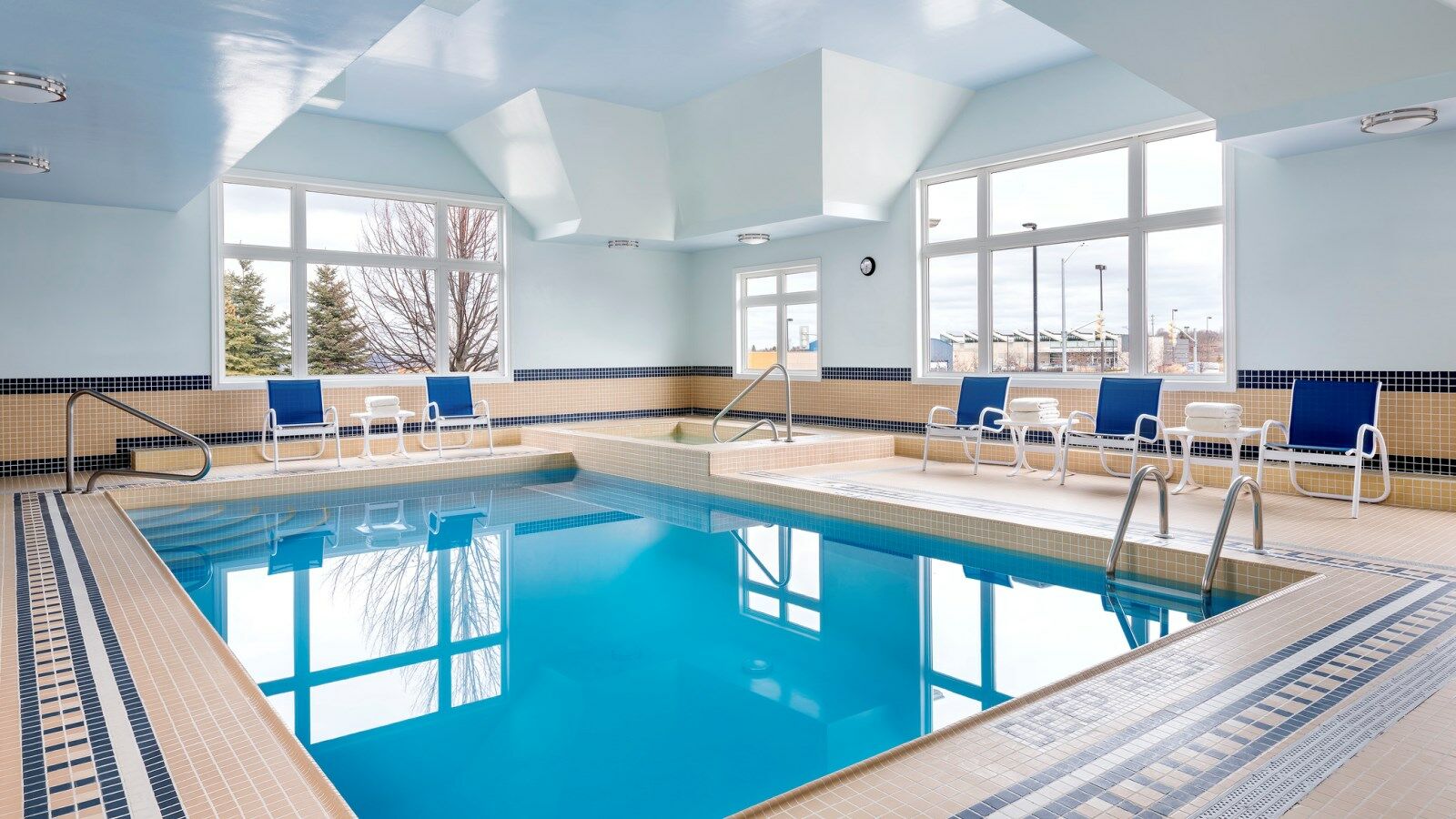 Four Points By Sheraton Barrie Exteriér fotografie